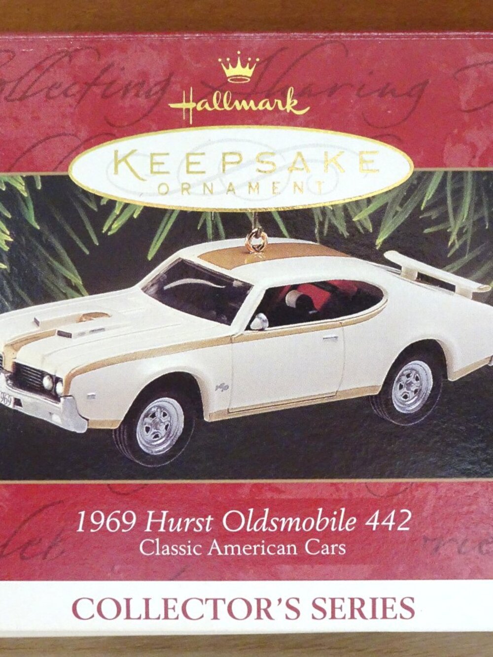 1969 Hurst Oldsmobile 442, #7 in Classic American Car series Hallmark ornament